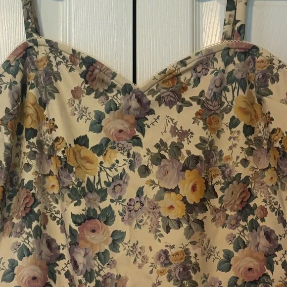 The Blonde Floral Cannes one piece swimsuit; 1X - Picture 2 of 11